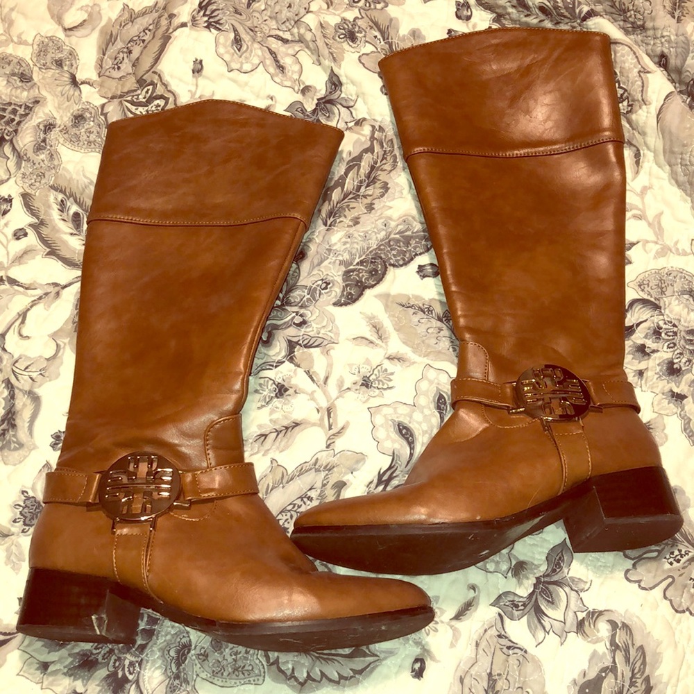 Brown boots size 7 1/2